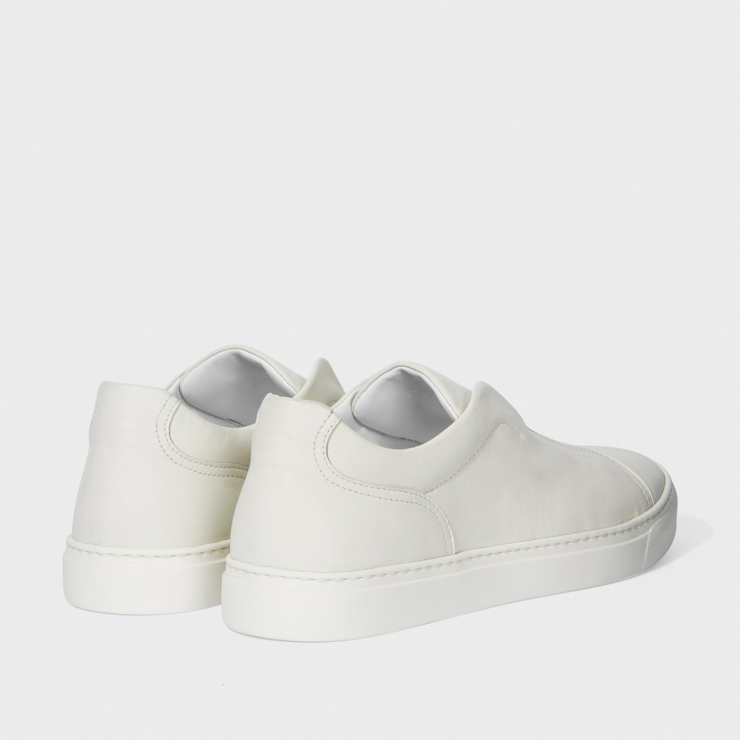 Aaron L Nappa Off White
