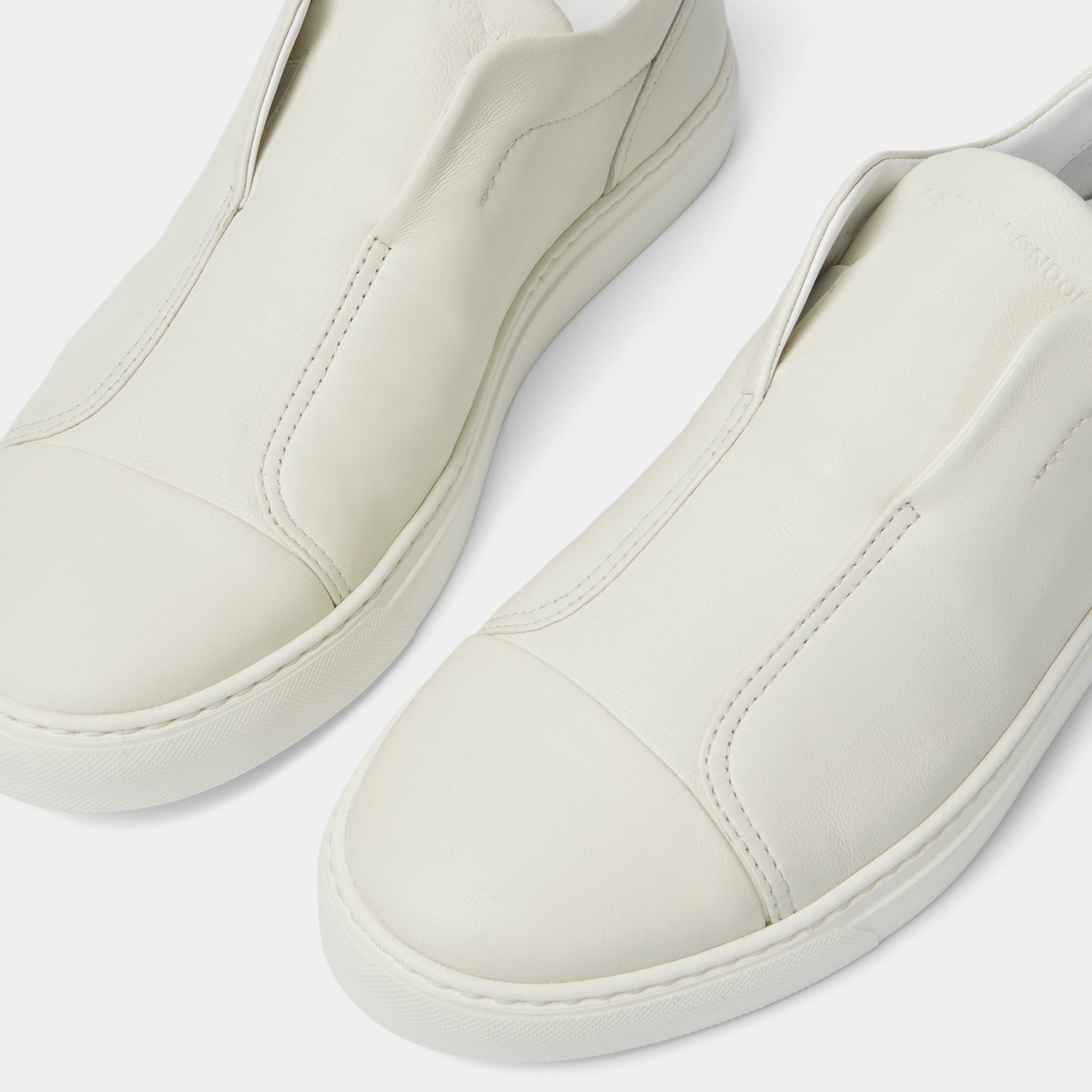 Aaron L Nappa Off White