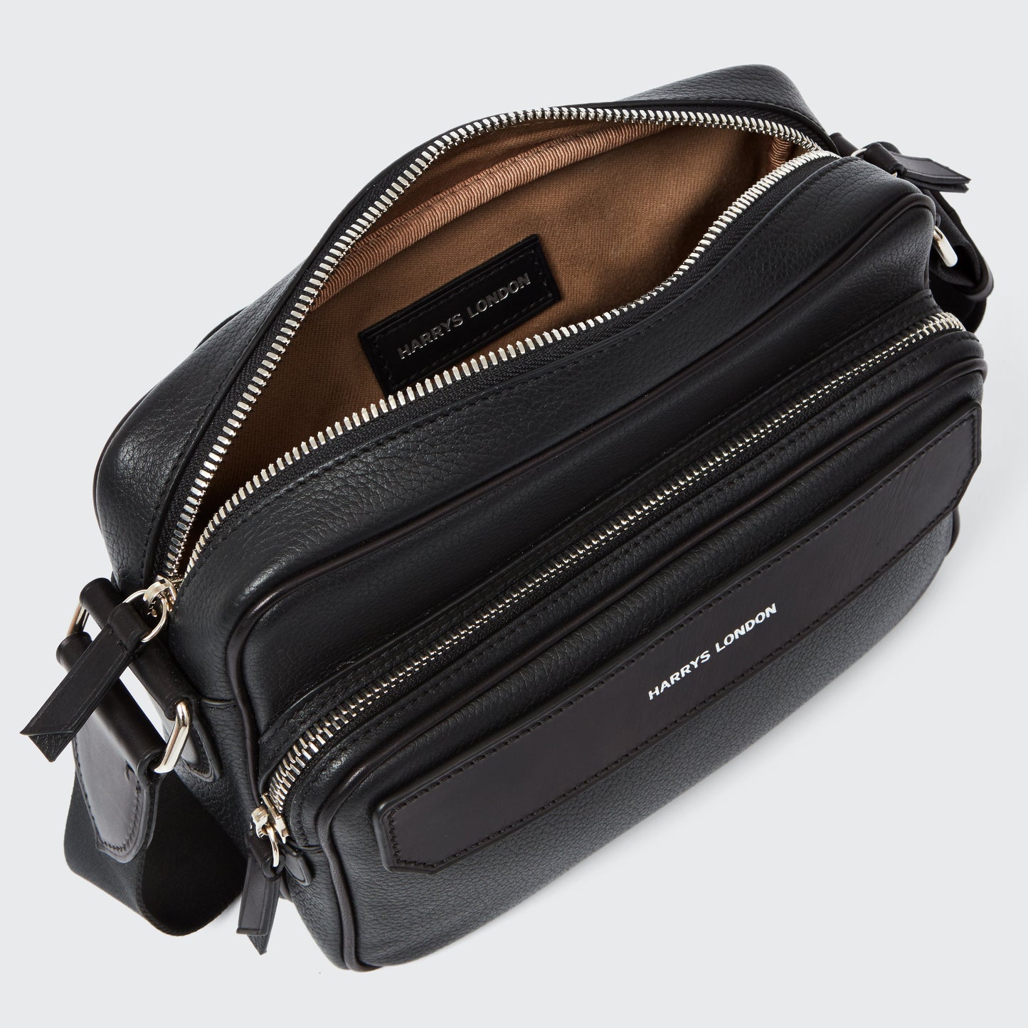 Zipped Messenger Bag Leather Black