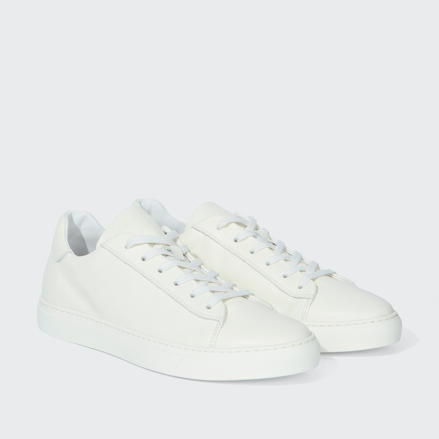 Travis Soft Milled Calf White