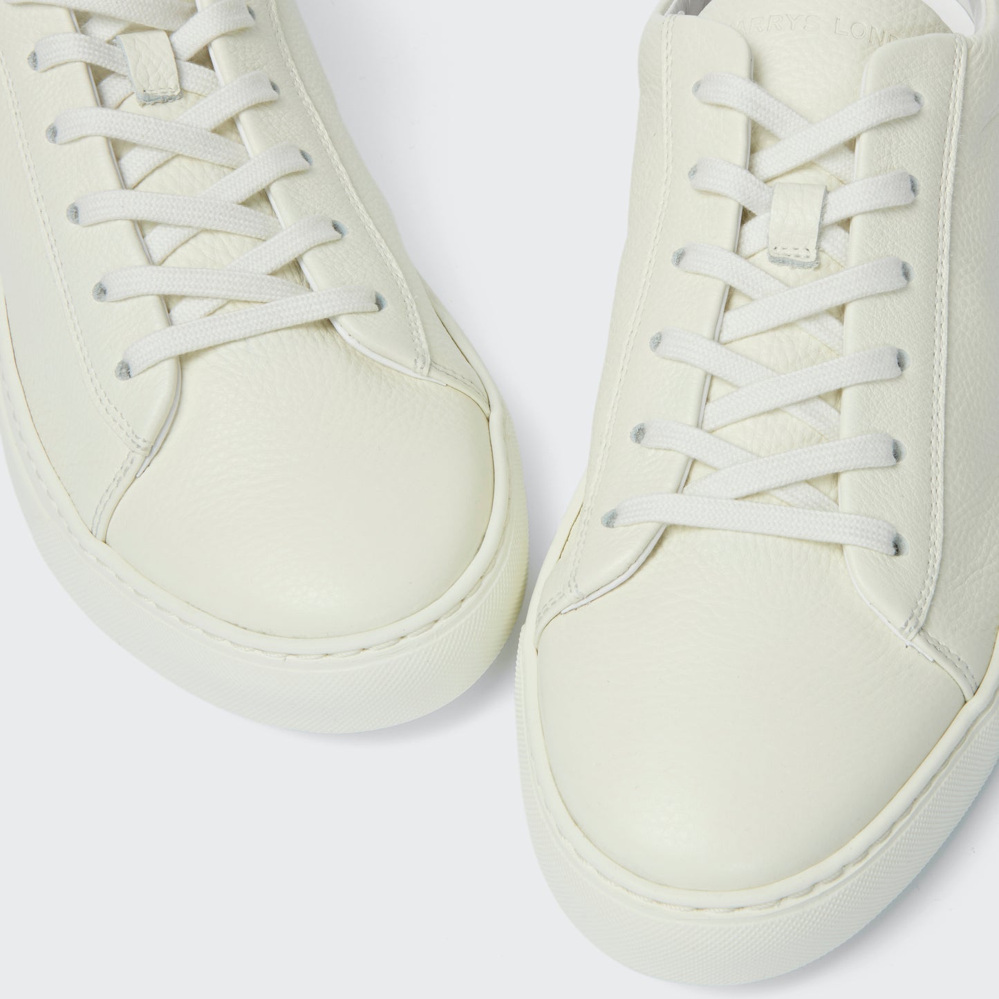 Travis Soft Milled Calf White